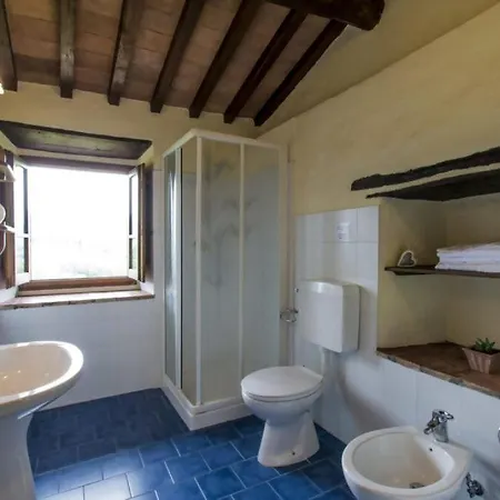 בית כפרי Podere La Casaccia פופי